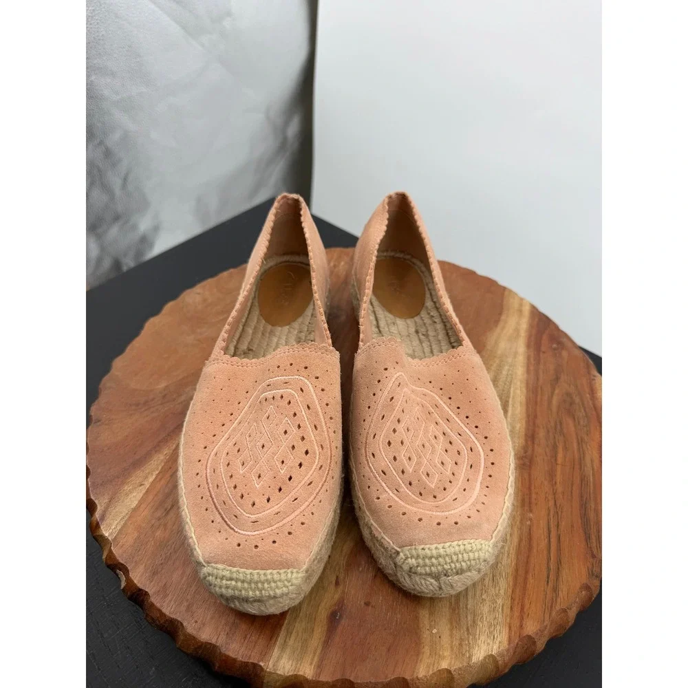 UGG Heidi Espadrille Flat‎ Women 9 Peach Suede Laser Cut Scalloped 1100981